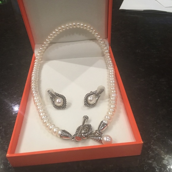 Mandarin Cultured Pearl Necklace and Earings - Picture 1 of 5